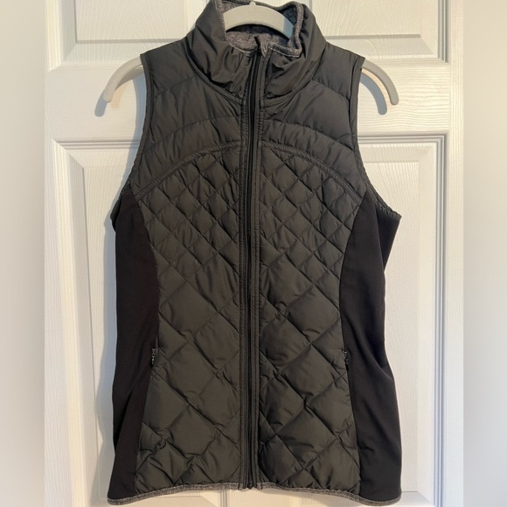 Lulu down puffer vest - black